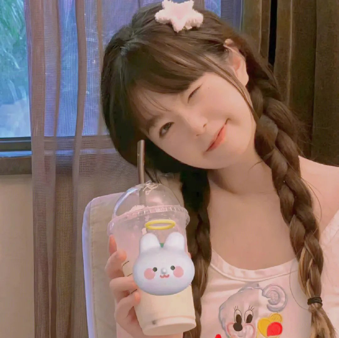 爱丽丝梦游仙境2：镜中奇遇记